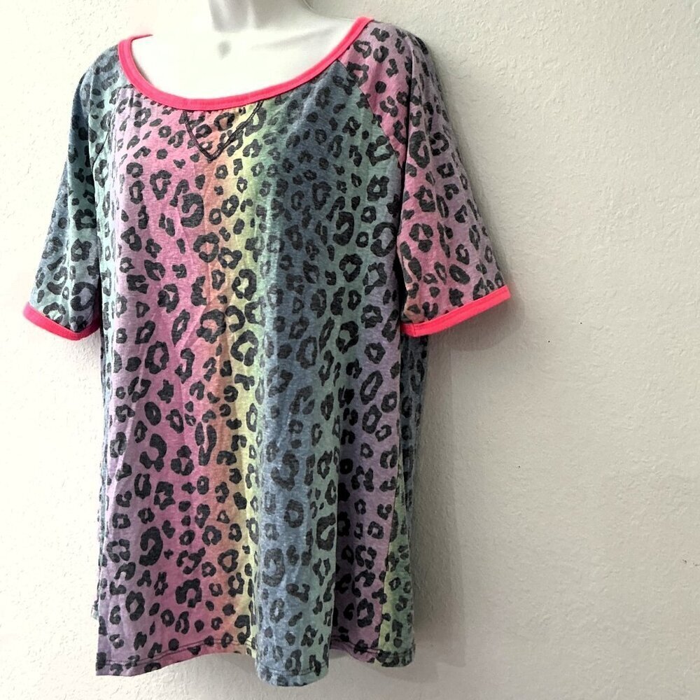 BIBI LEOPARD RAGLAN SLEEVE TOP GUC - Picture 3 of 12
